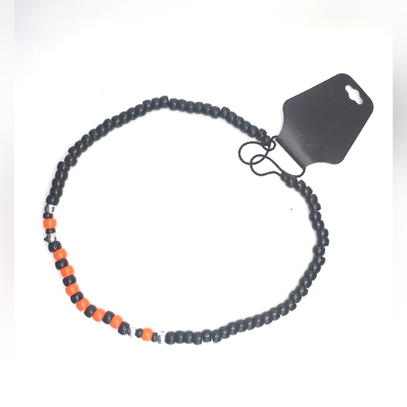 GLOW NECKLACES - Picture 16 of 16